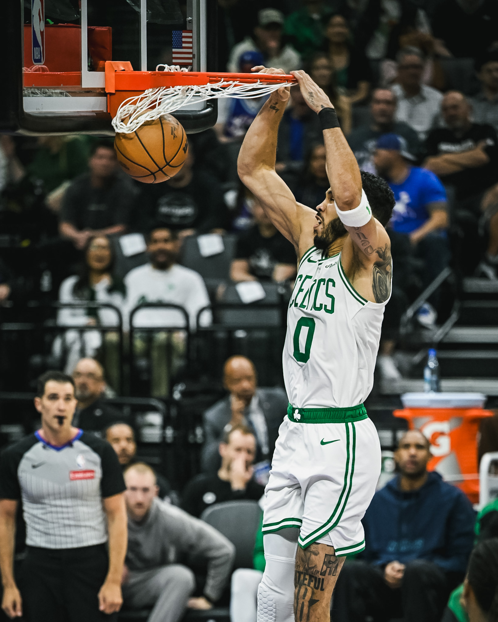 Kaiyun-塔图姆爆冷击败RNG，势不可挡引爆全场！的简单介绍